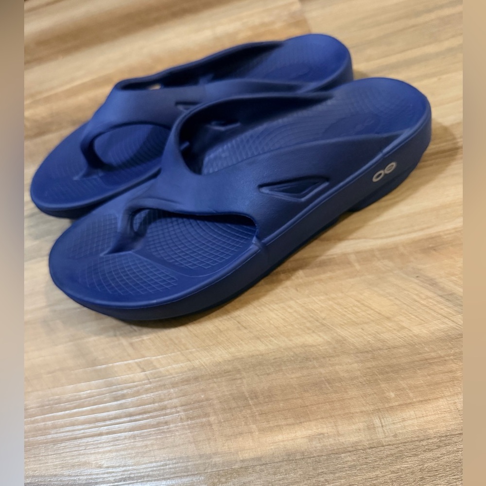 Oofos Ooriginal Recovery Thong Sandals Size 41 Mens 8 Womens 10 Blue Unisex - Picture 3 of 8